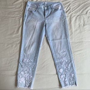 Kensie Floral Embroidered Raw Hem Jeans